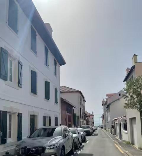 Lumineux Côte Des Basques